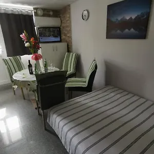 Studio Apartman Zara Appartamento