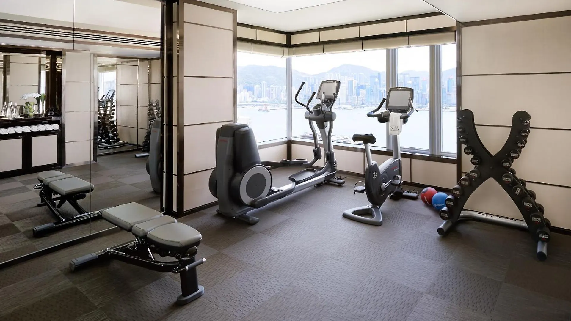 The Peninsula Hong Kong Hotell 5*,